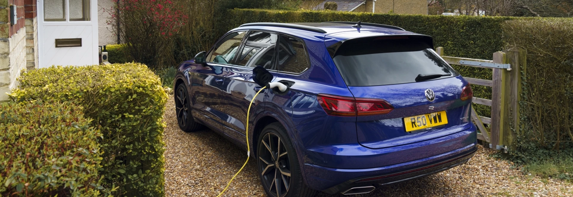 All new homes and buildings to need electric car chargers from 2022